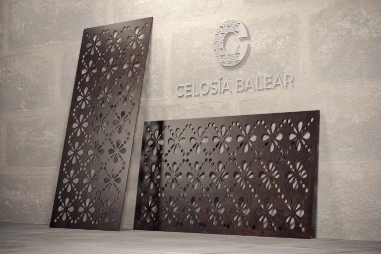 Celosía metálica con diseño natural